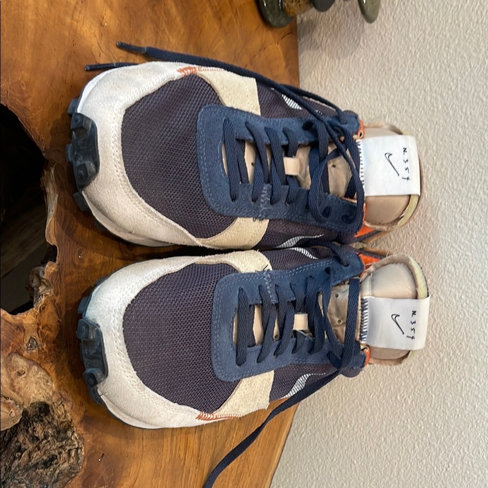 Nike Men's Navy Blue White Cream Sneakers